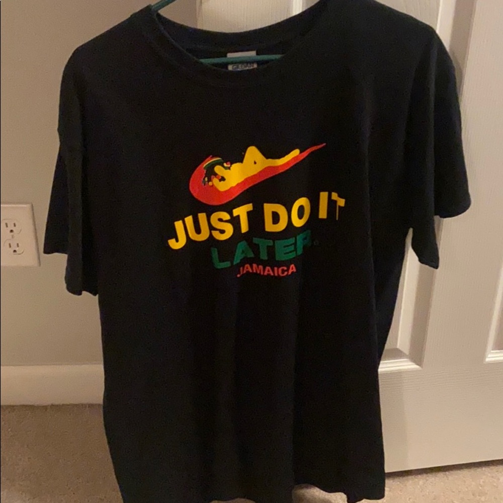 Nike men shirt